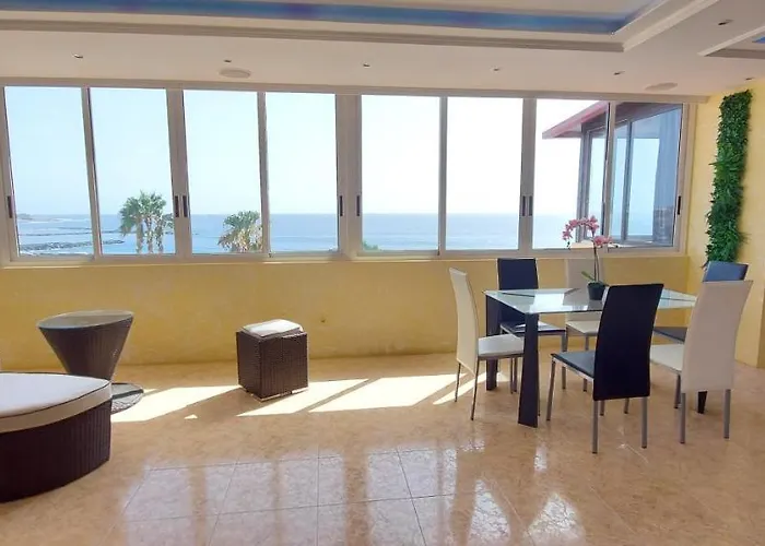 First Line Of The Ocean, 3 Bedrooms & Free Wifi Tatil Evi *