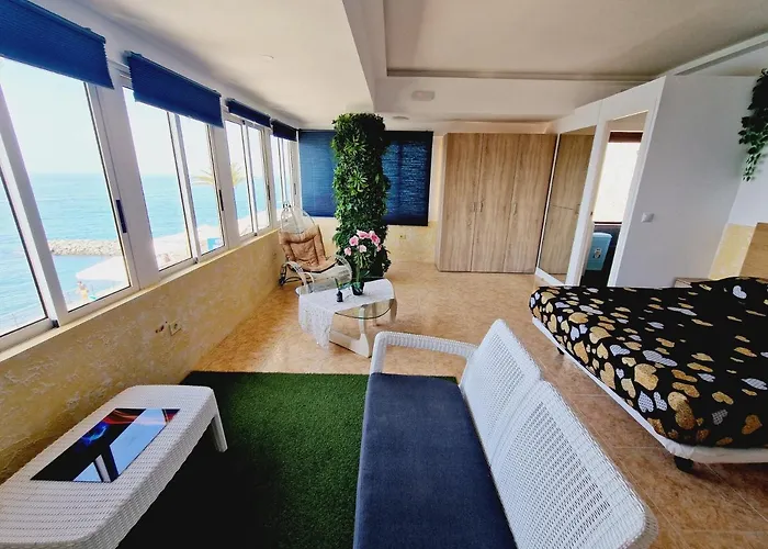 First Line Of The Ocean, 3 Bedrooms & Free Wifi * Playa de las Américas