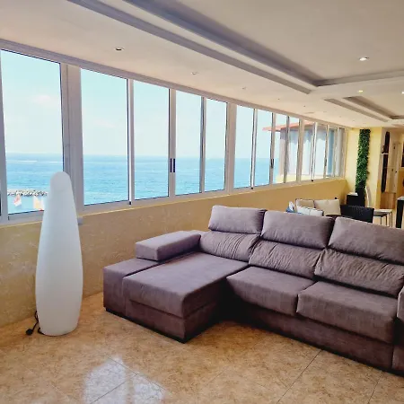 First Line Of The Ocean, 3 Bedrooms & Free Wifi בית נופש *
