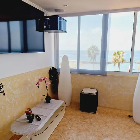 בית נופש First Line Of The Ocean, 3 Bedrooms & Free Wifi פלאייה דה לאס אמריקס